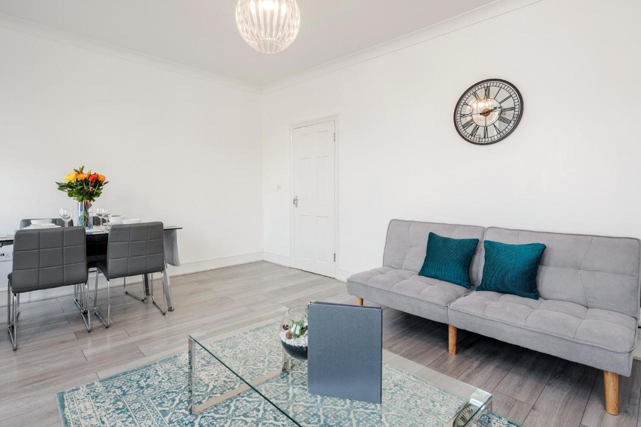 Business & Leisure 2 Bedroom & Parking By Damask Homes Ίλφορντ Εξωτερικό φωτογραφία